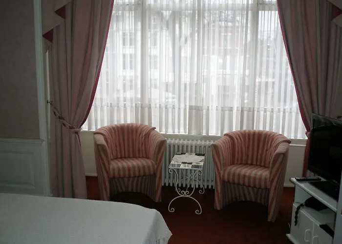 Отель Excelsior 3*