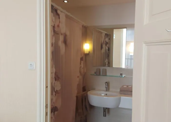 Excelsior Отель 3*