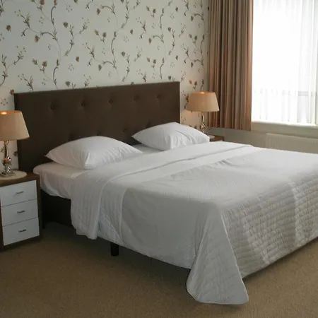 Hotel Excelsior 3*